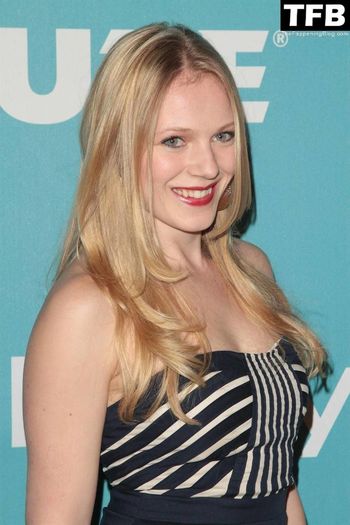 Emma Bell