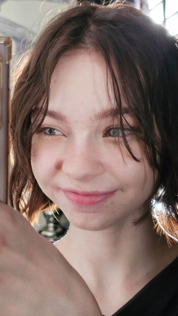 Emma Myers