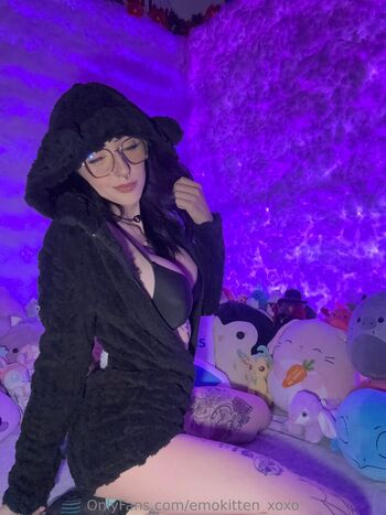 emokitten_xoxo