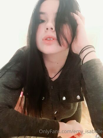 emy_isabelle