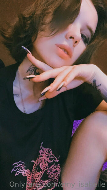 emy_isabelle