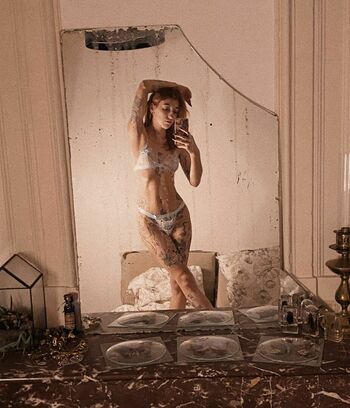 Emyjolie_