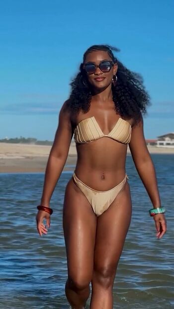 Erika Januza