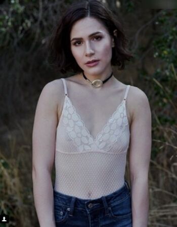 Erin Sanders