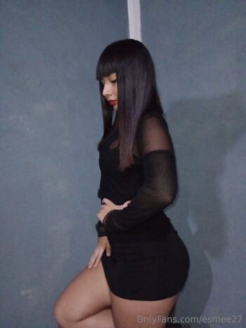 esmee27