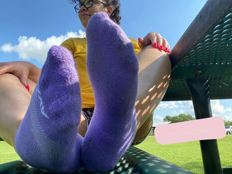 etherealdemie_feet