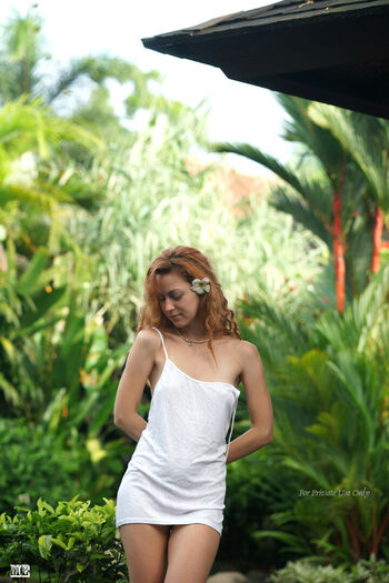 eva_show.off