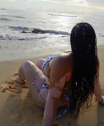 Evie_spice
