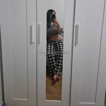 explosivecurvy