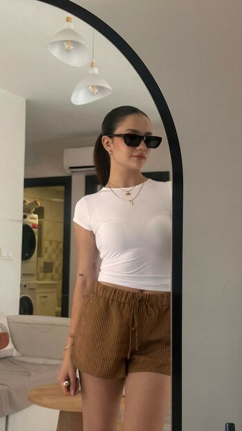 Feride Özdinç