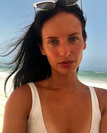 Fern Alexandra