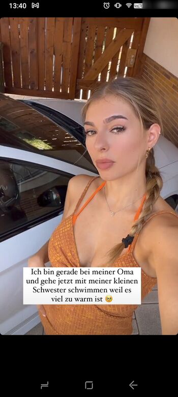 Fiona KJ