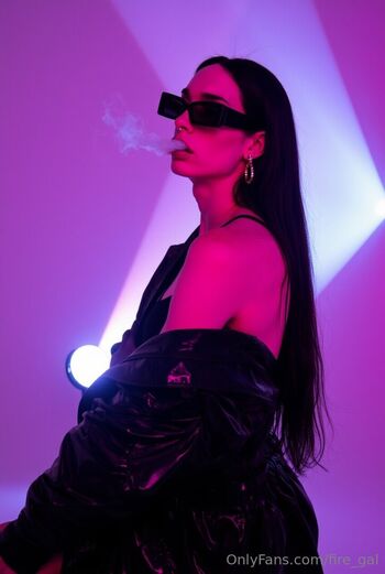 fire_gal