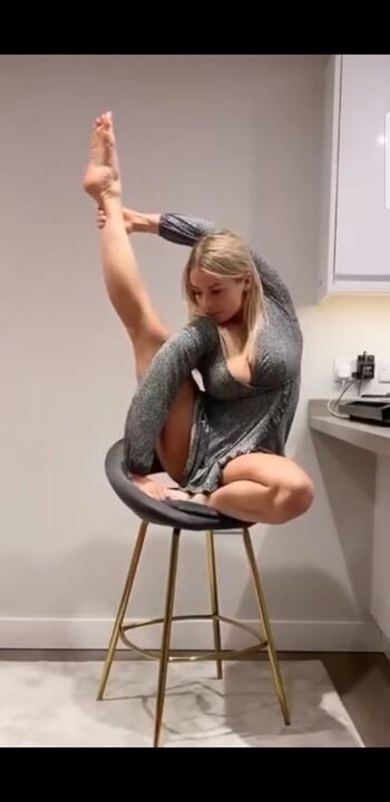 Flexible Beauties