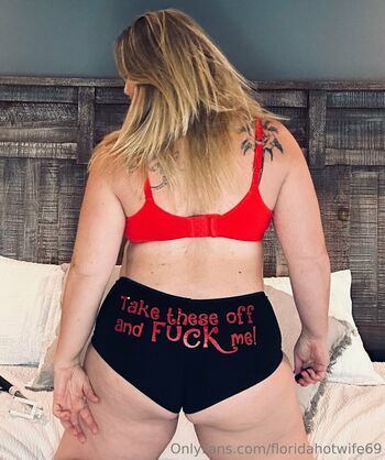FloridaHotWife69