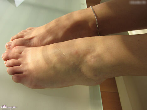 Footlovegirls