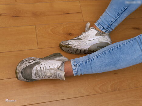 Footlovegirls