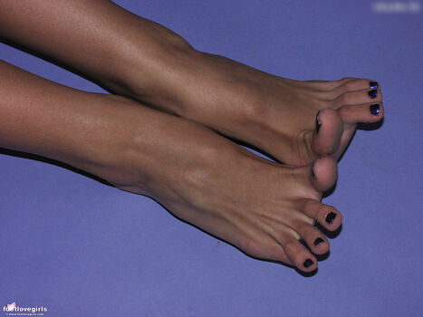Footlovegirls