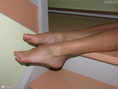 Footlovegirls