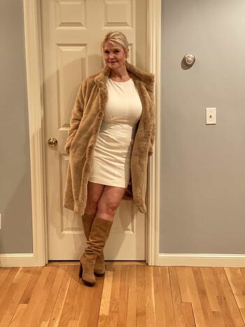 Freehotwifeblondie
