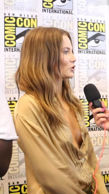 Freya Allan