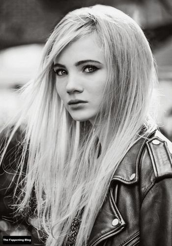 Freya Allan