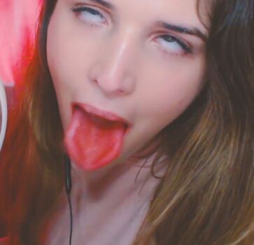 Freya Victoria Luz ASMR