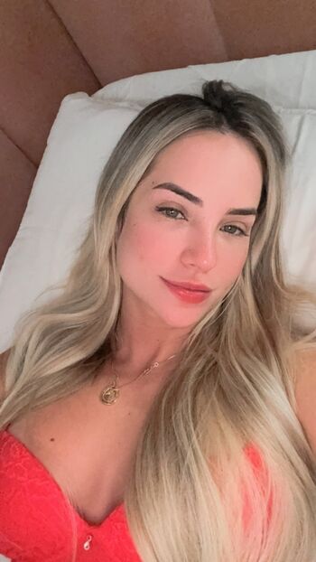 Gabi Martins