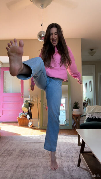 giantess_kendrik