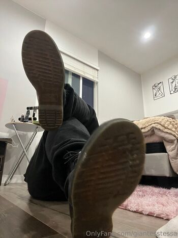 giantesstessa