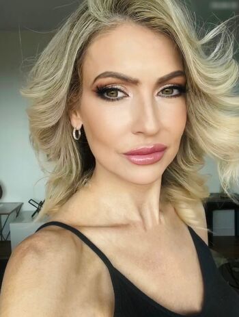 Gigi Dior