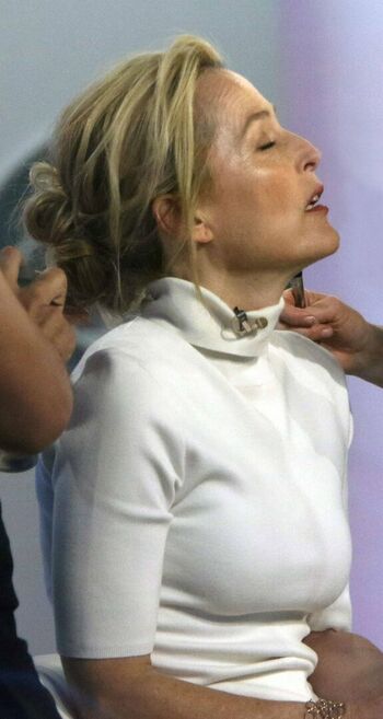 Gillian Anderson