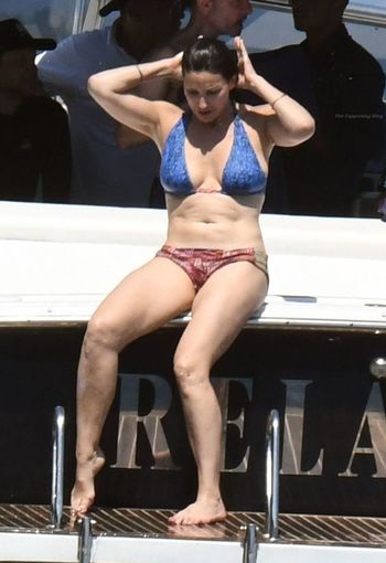 Gina Gershon