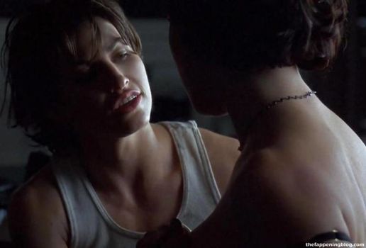 Gina Gershon