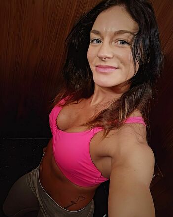 Gina Goodwife