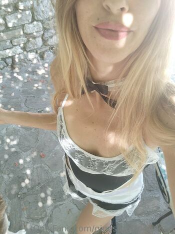 ginasmokingqueen