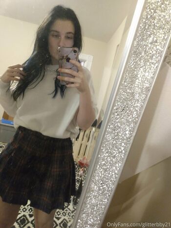 glitterbby21