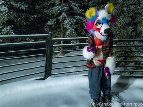 glittertitpup