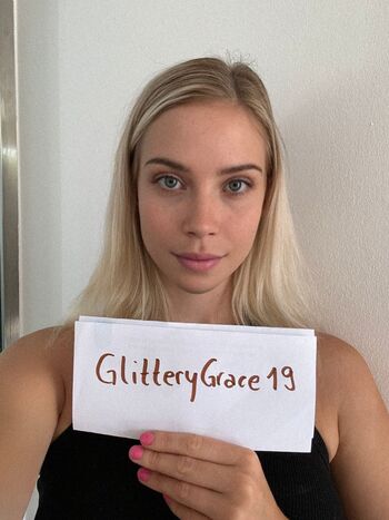 GlitteryGrace19