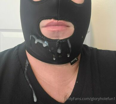 gloryholefun1