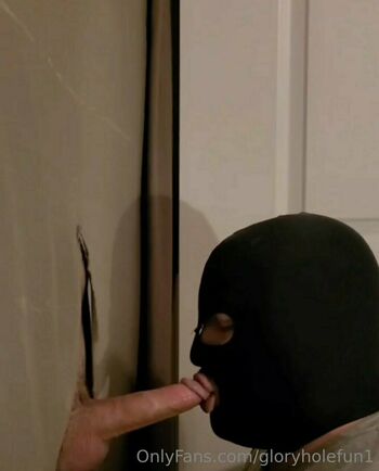 gloryholefun1