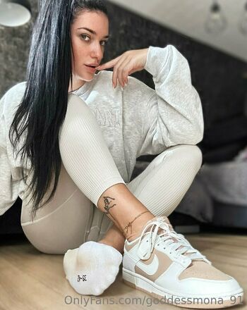 goddessmona_91
