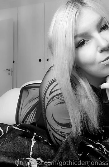 gothicdemoness