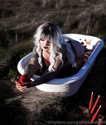 gothicrose5599