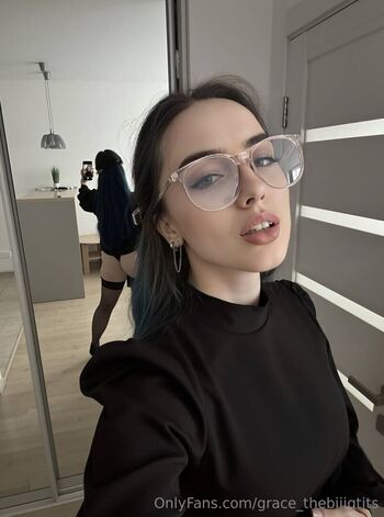 grace_thebiiigtits