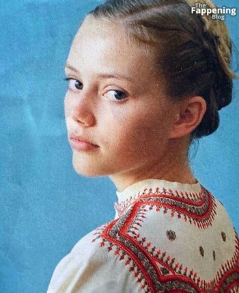 Grace Van Dien