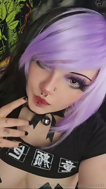 graveyardbabe1031