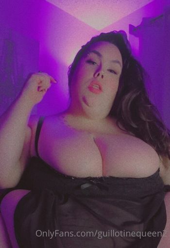 guillotinequeen2