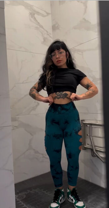 _h3llgurl , Justwidow