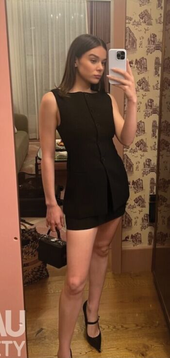 Hailee Steinfeld
